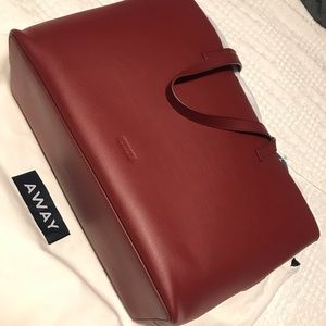 AWAY The Latitude Tote-Ruby Leather
